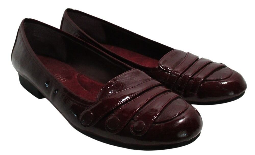 Studio Works Women's Burgundy Slip On Loafer Shoes Size 9.5M